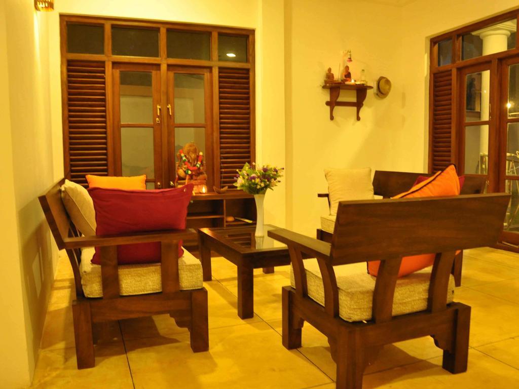 أونا واتونا Helis Place المظهر الخارجي الصورة