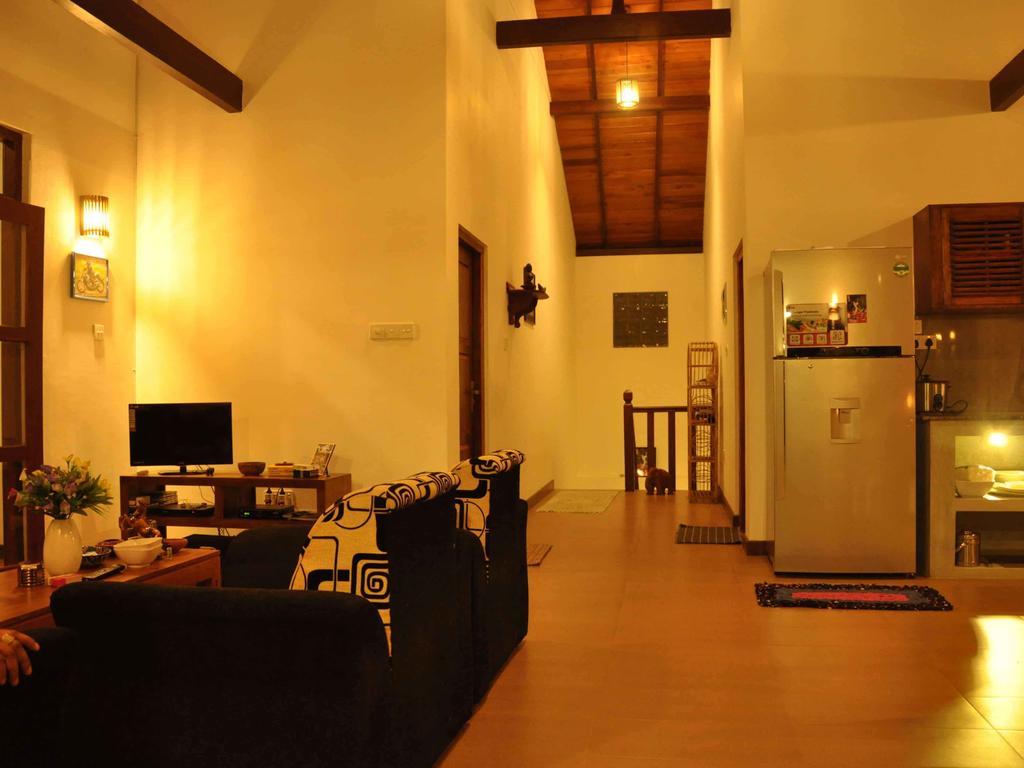 أونا واتونا Helis Place المظهر الخارجي الصورة