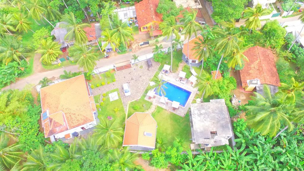 أونا واتونا Helis Place المظهر الخارجي الصورة